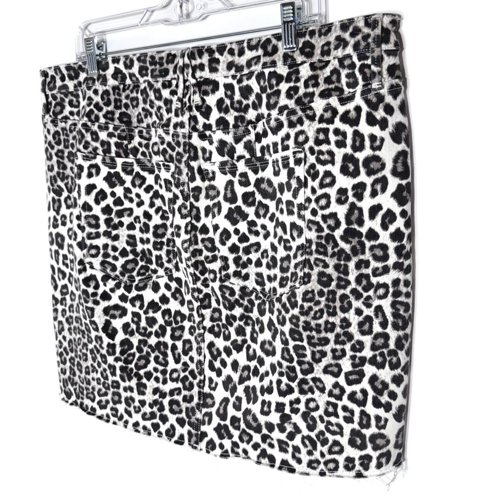 NWT Good American Leopard Print Fringe Hem White Black Jean Skirt Size 18 - Picture 9 of 12